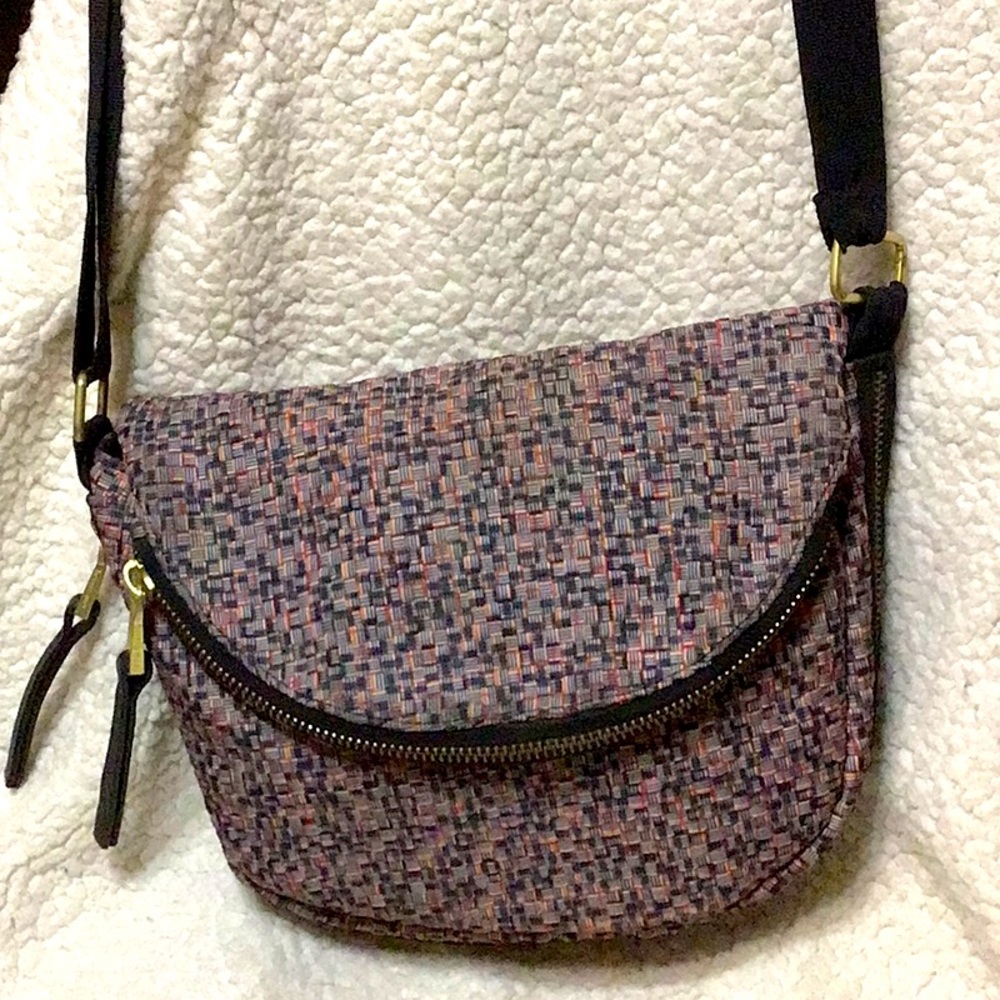 BERNIE MEV CROSSBODY TRAVEL BAG LG FANNIE PK
